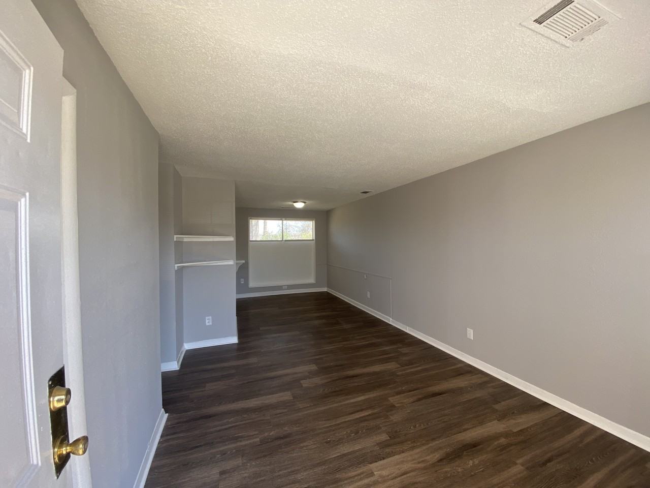 4034 Rhodes Ave - Photo 2 of 11