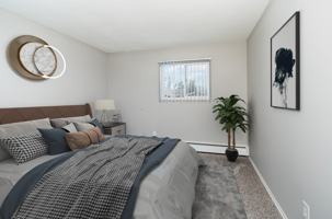 featured image of 4889 Fontaine Boulevard