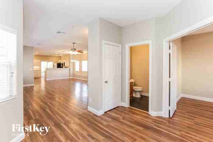 9193 Wild Briar Ln - Photo 3 of 10