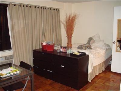 236 East 36th Street - Photo 3 of 5