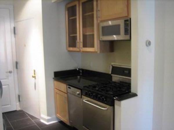 Avenue B East Village 1bd w/ dishwasher, laundry and exposed brick - Photo 3 of 5