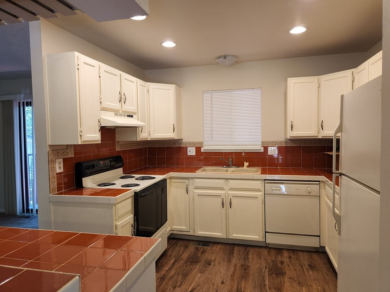 4325 23rd St #1 - Photo 5 of 18
