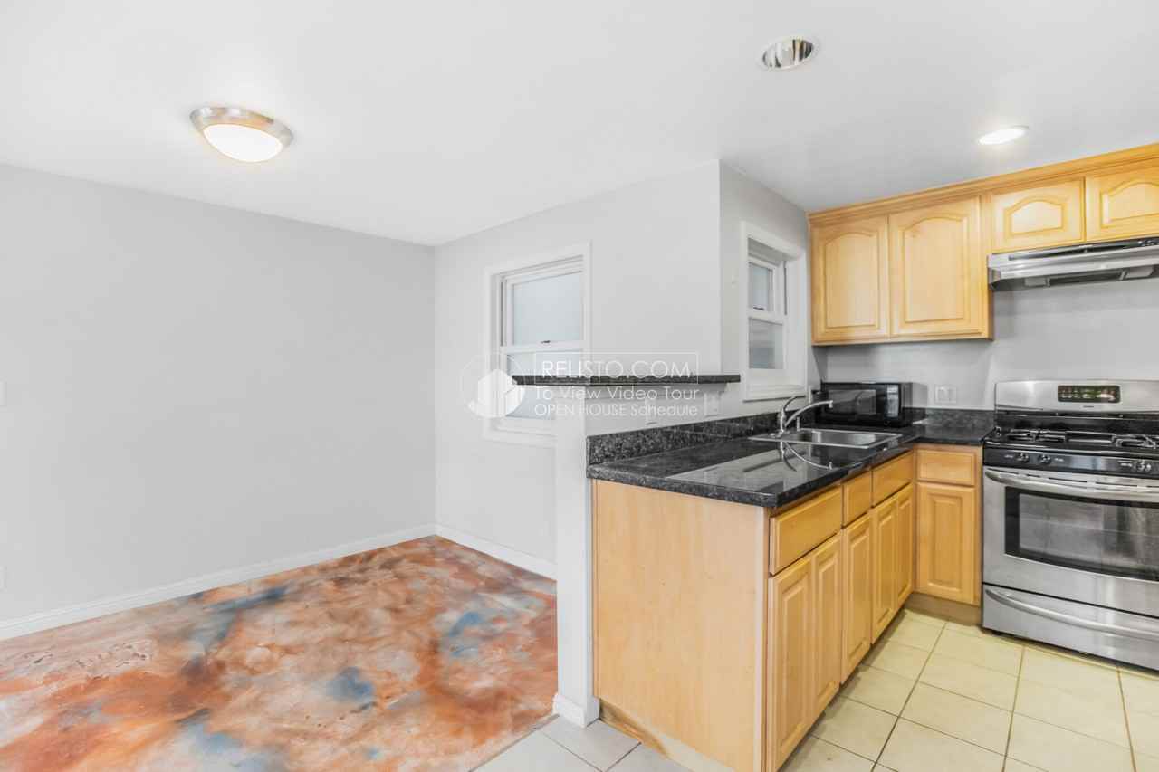 909 Balboa St - Photo 3 of 27