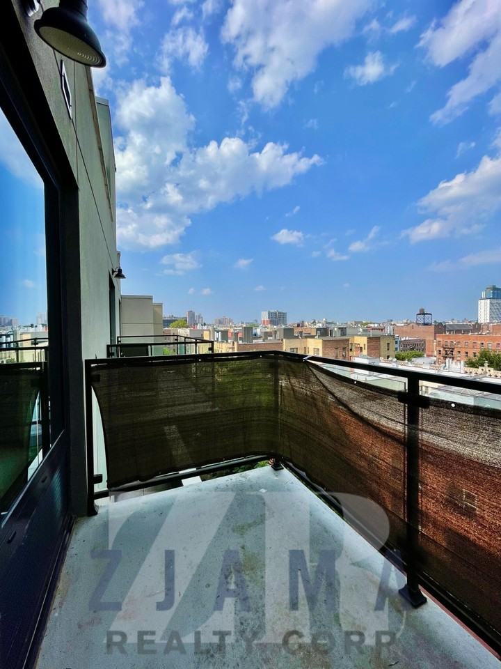 25 E 19th St #PHC - Photo 4 of 14