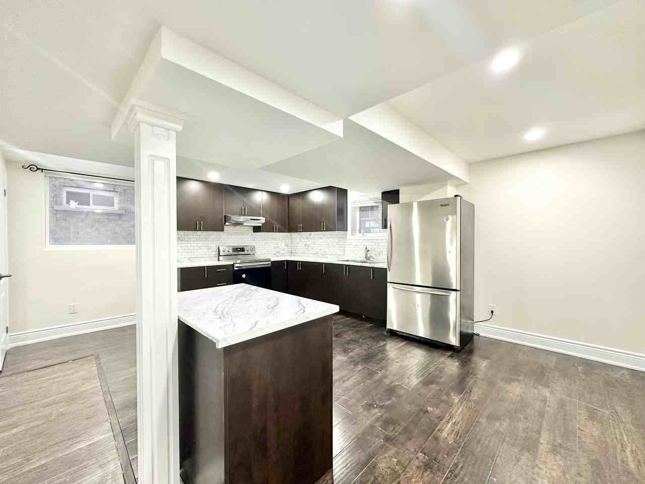 241 Regency View Heights, Vaughan, Ontario Apartments 41 Regency