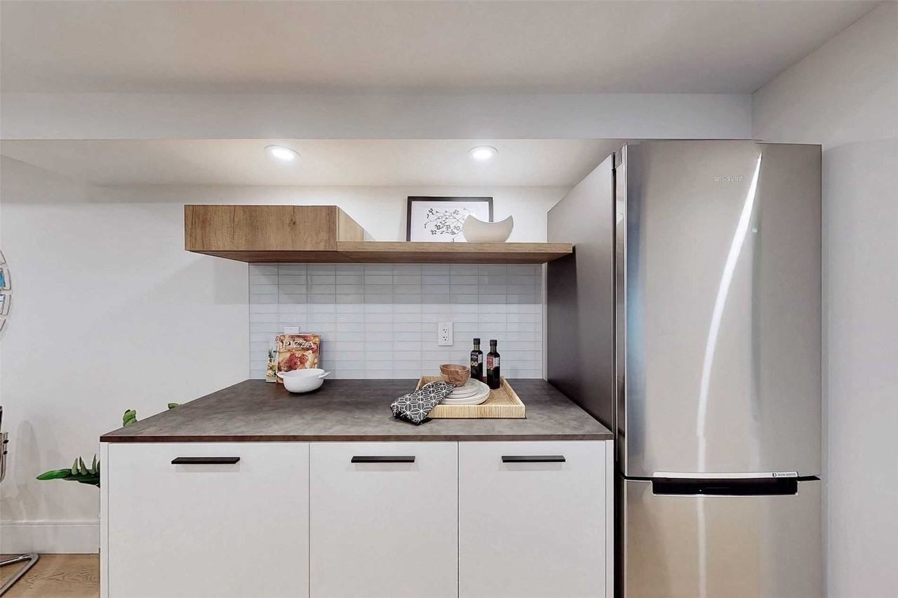 26 Henderson Avenue - Photo 5 of 11