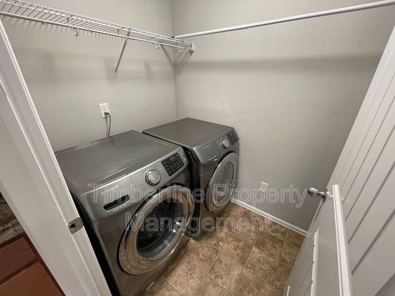 8097 Hardwood Cir - Photo 4 of 16