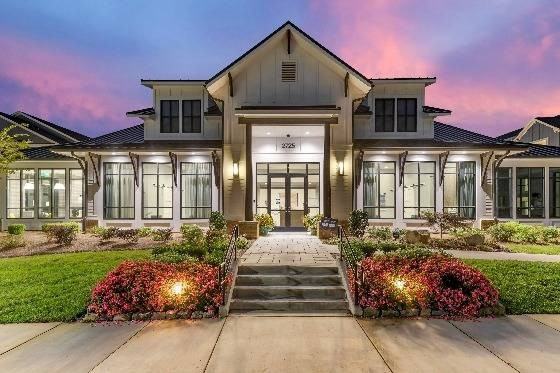 Lantower Garrison Park Apartments 2725 Reseda Pl, Charlotte, NC 28262