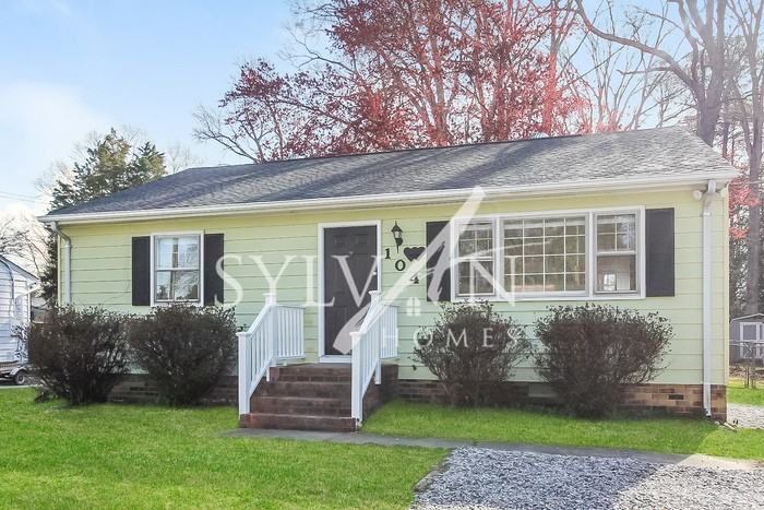 104 Sandston Ave - Photo 2 of 15