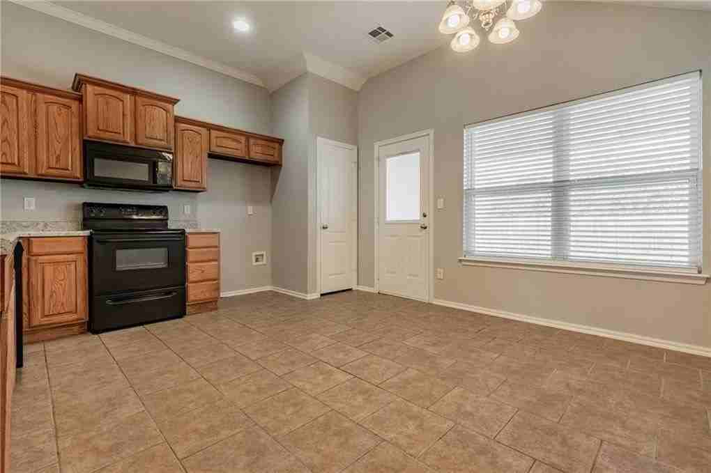 1004 Mollie Rausch Ln #1 - Photo 5 of 14