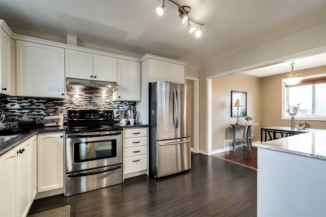 586 Chamberlain Rd - Photo 2 of 12