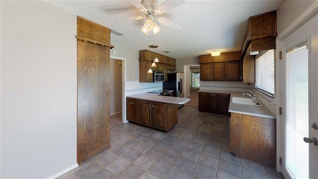 309 Curts Dr #1 - Photo 4 of 36