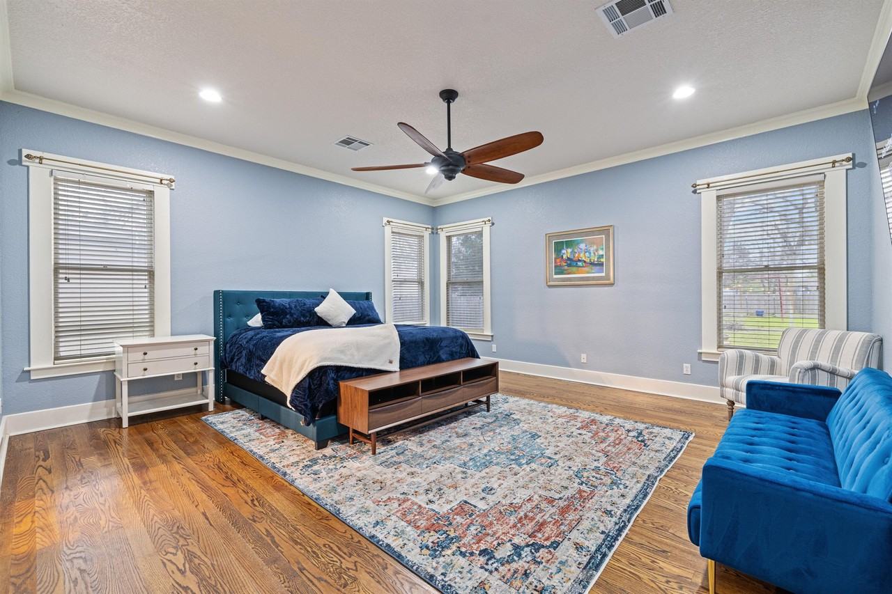 1211 Lexington St #1 - Photo 6 of 20