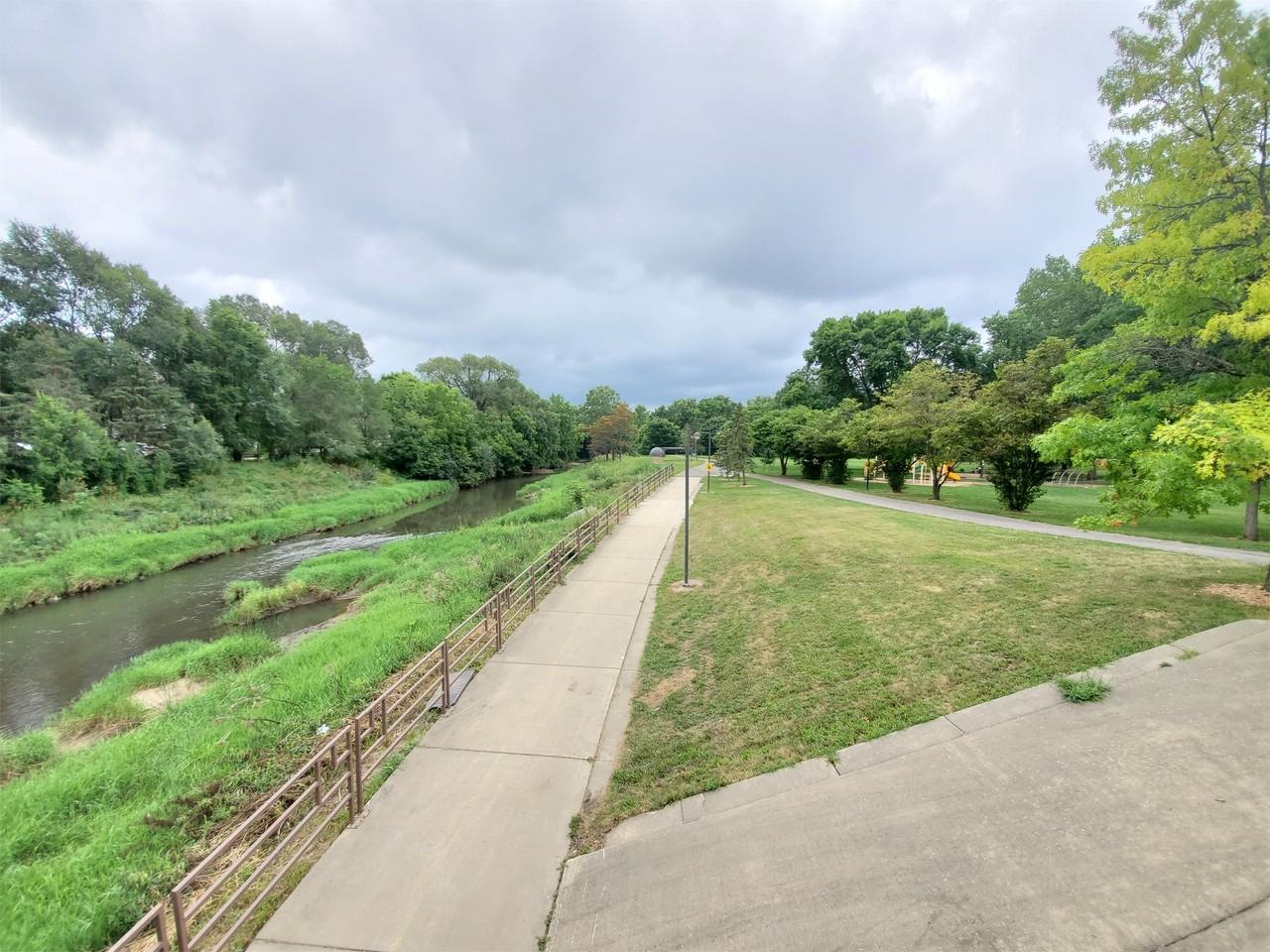 707 7th Street Northwest #1 - Photo 6 of 15