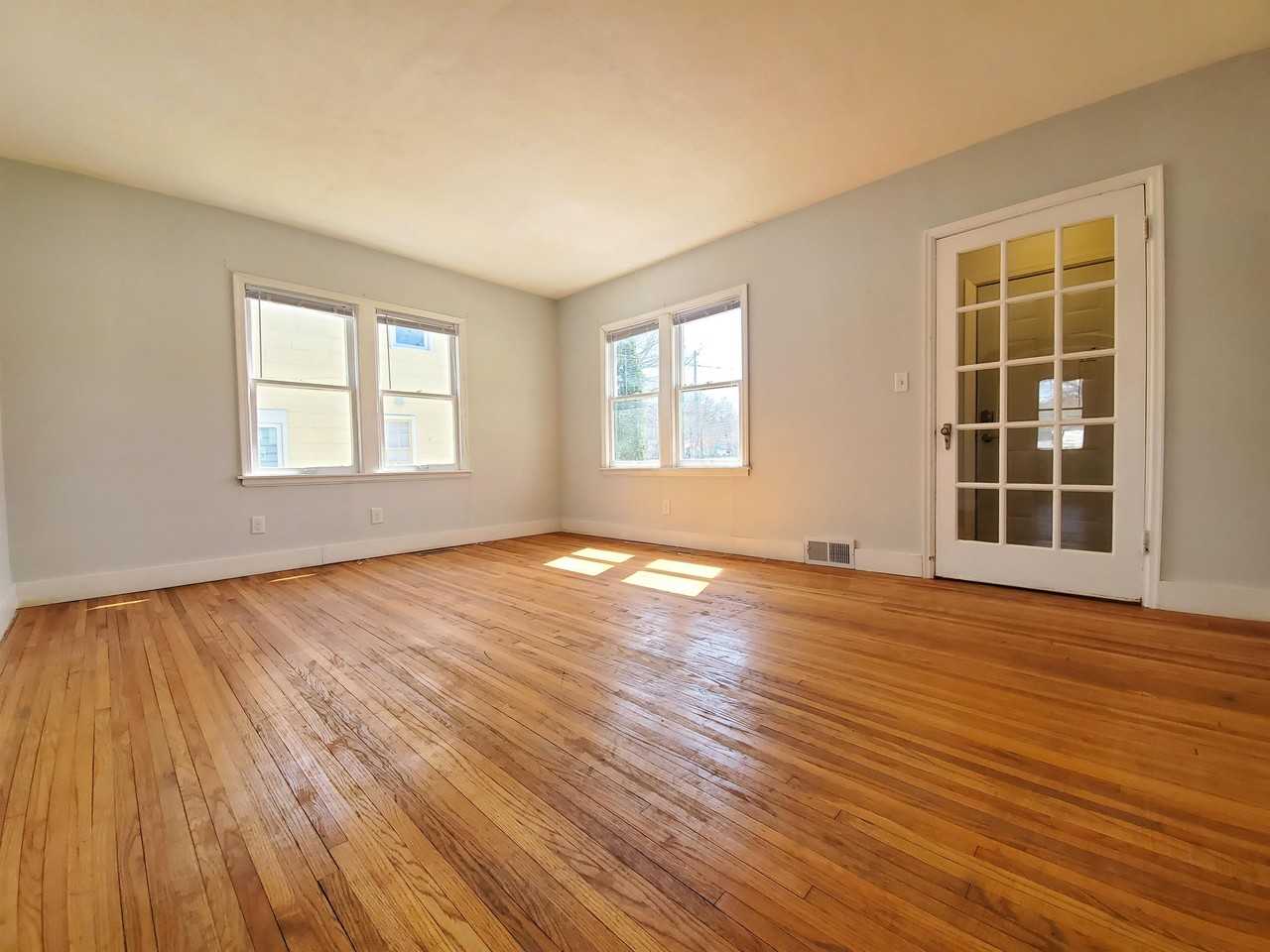 707 7th Street Northwest #1 - Photo 7 of 15