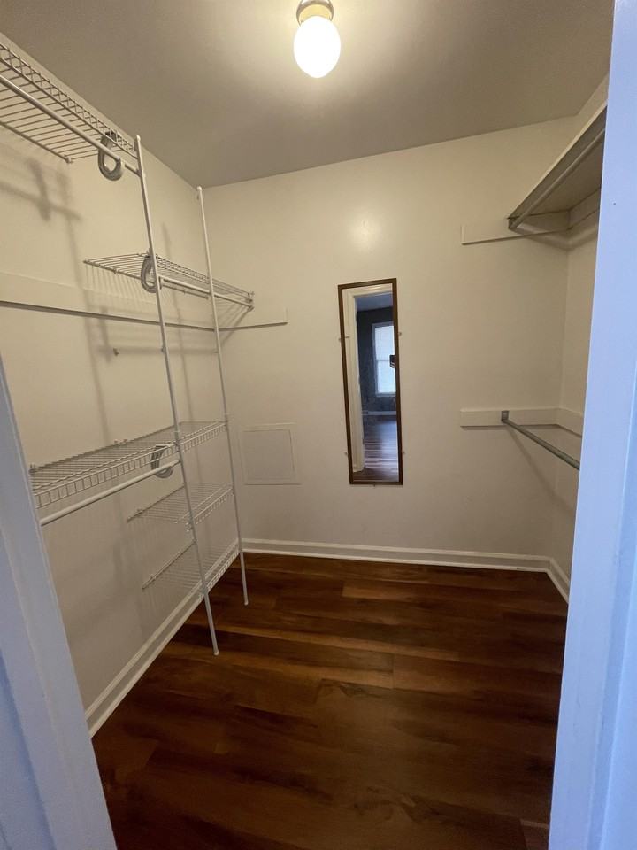 288 Oakridge Dr #1 - Photo 6 of 9