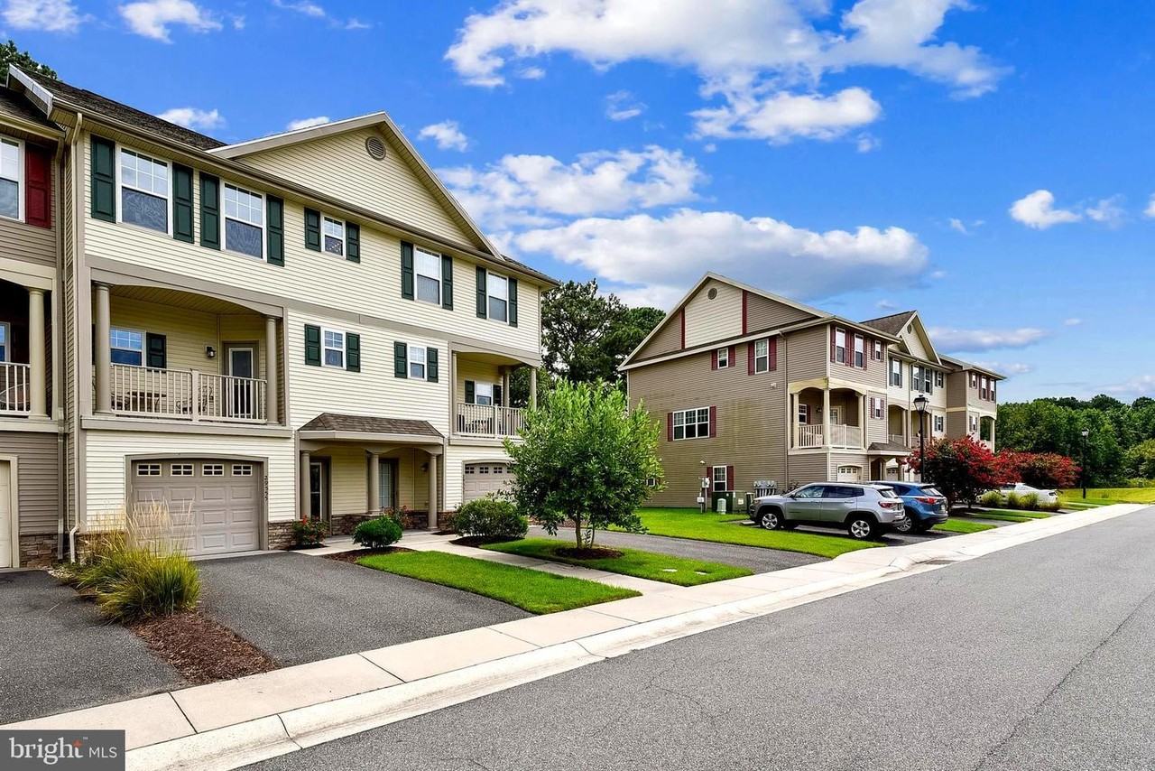 29555 Phoenix Ave #1 - Photo 2 of 39