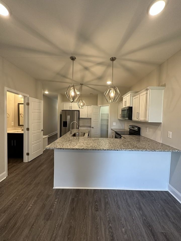 119 West Rossview Road - MBuilding 3 #M - Photo 5 of 15