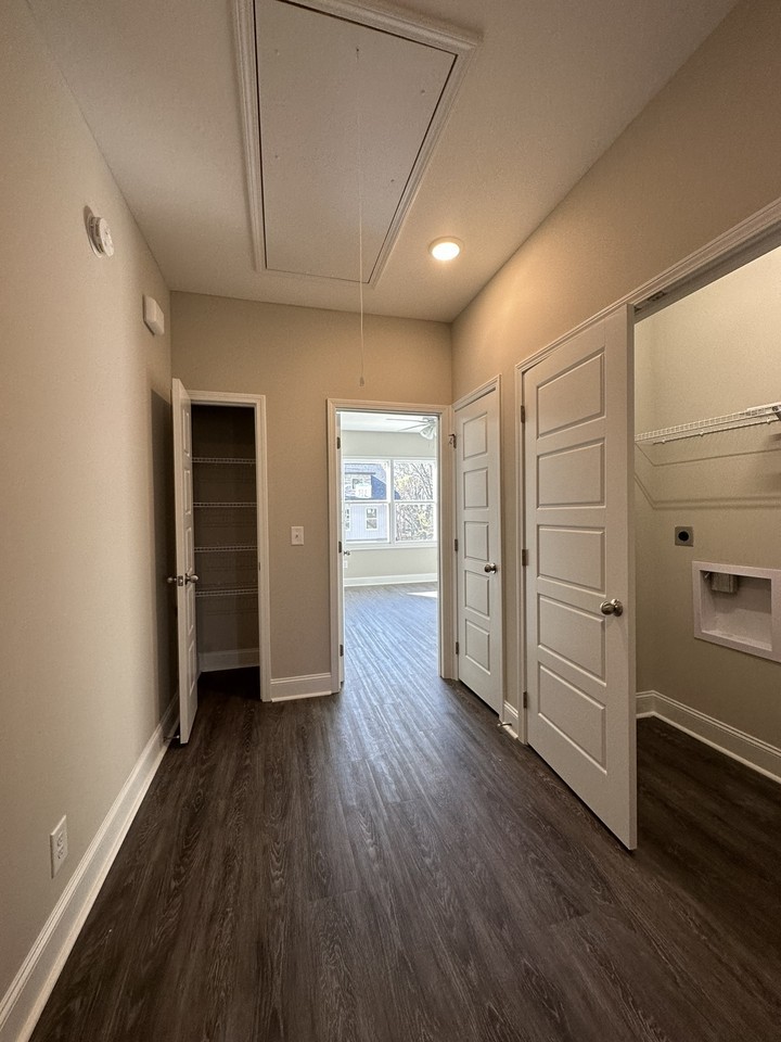 119 West Rossview Road - PBuilding 3 #P - Photo 6 of 15