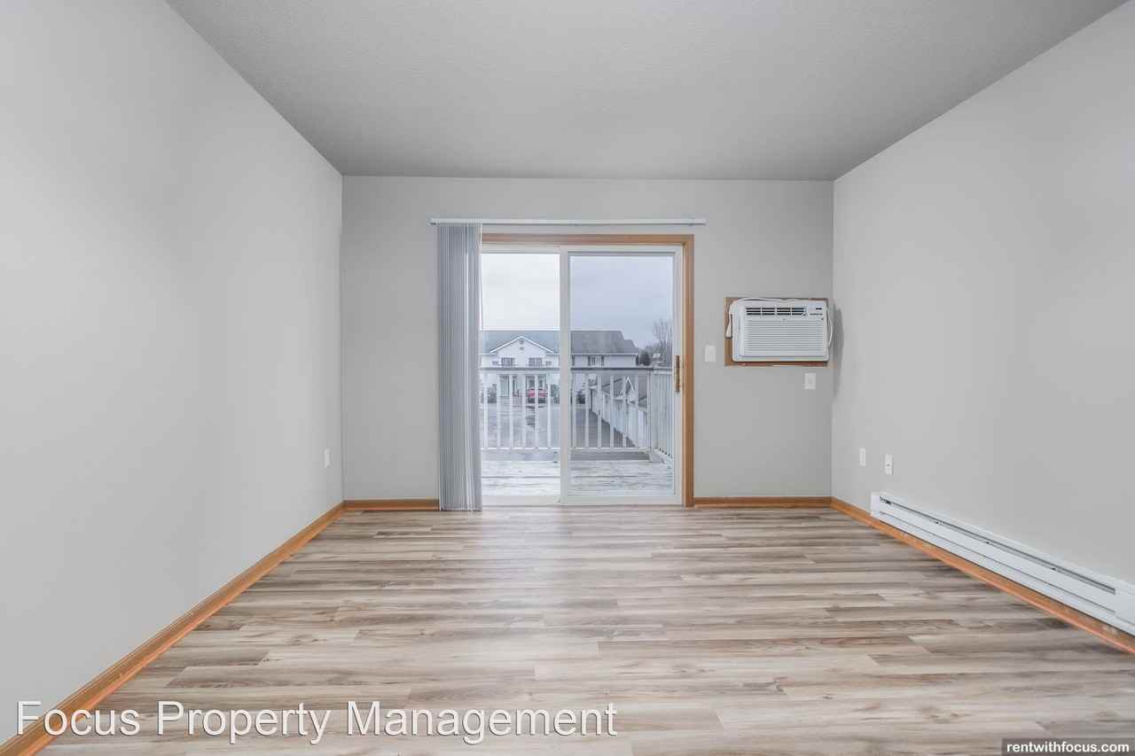 1684 Huckleberry Ave. - Photo 2 of 19