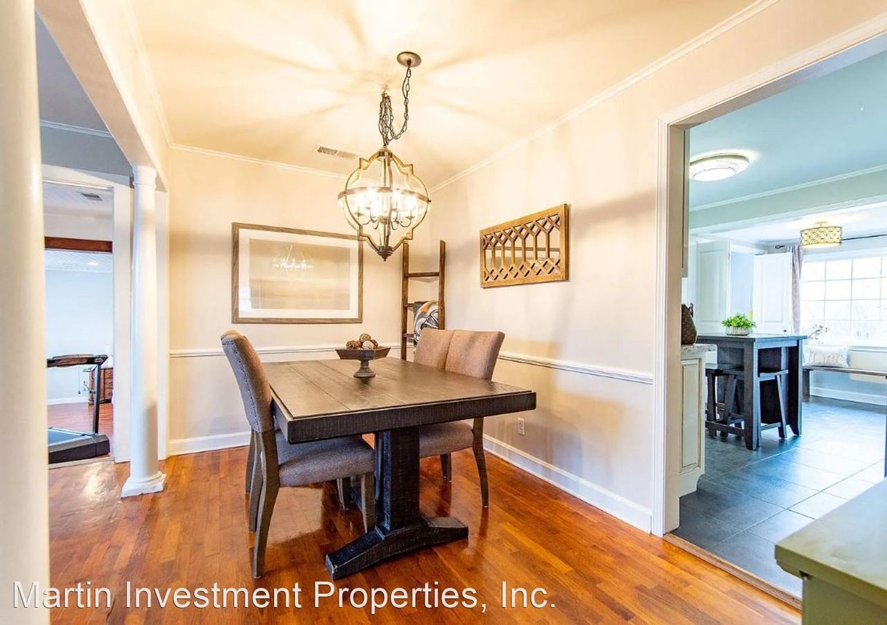 111 N Elm St - Photo 2 of 15