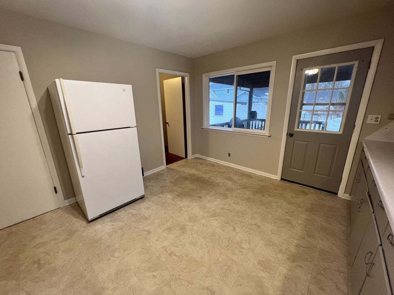 608 Fillmore St - Photo 3 of 11