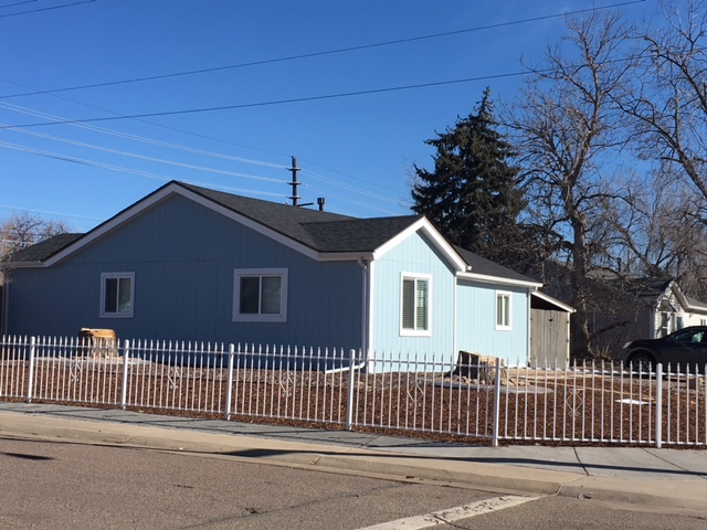 13615 E 13th Ave - Photo 2 of 16