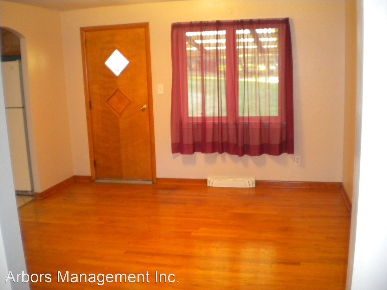 3213 Mount Royal Blvd - Photo 3 of 10