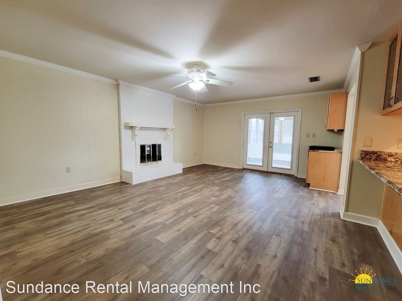 628 Mountain Dr - Photo 3 of 13