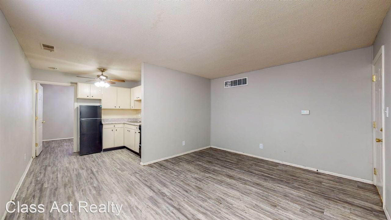 710 E. Douglas - Photo 3 of 5