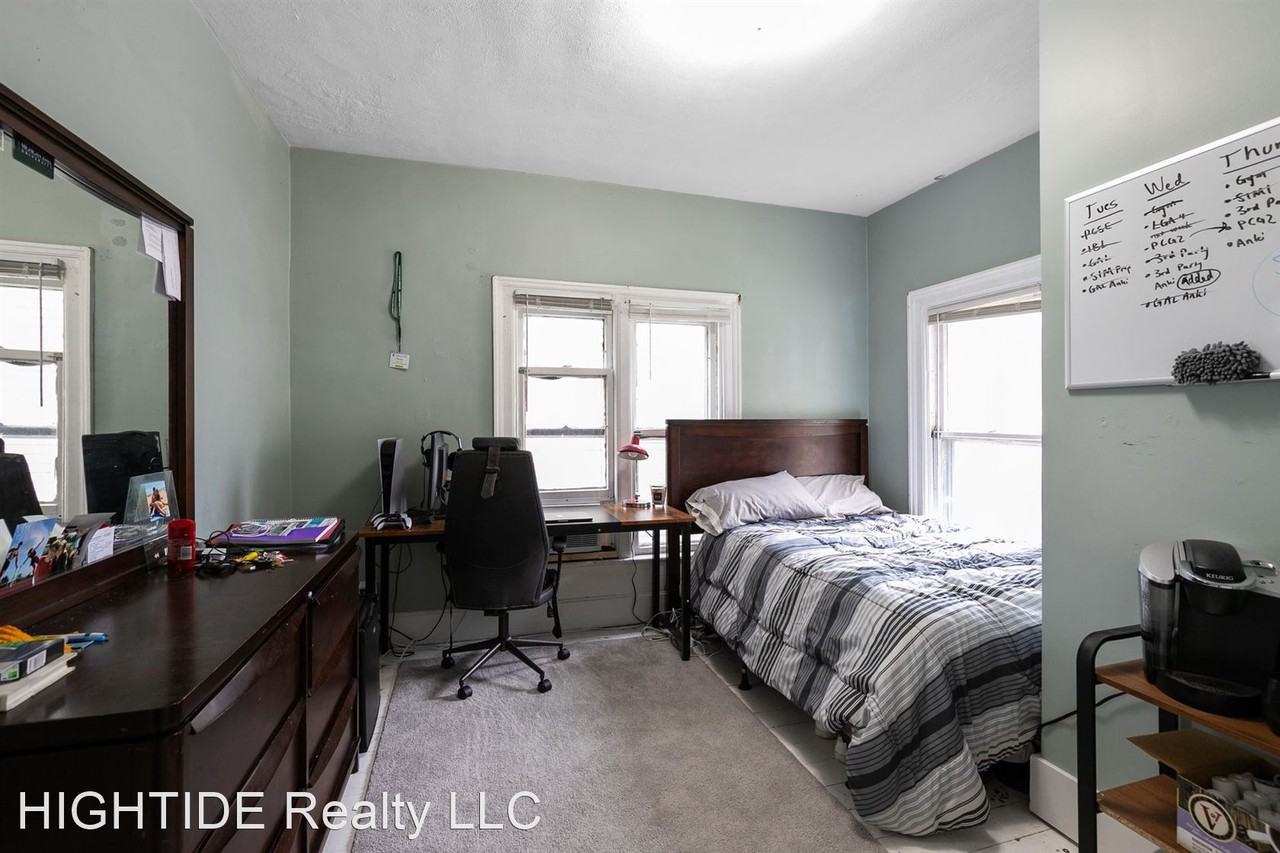 232 Oakley Pl NE - Photo 3 of 15