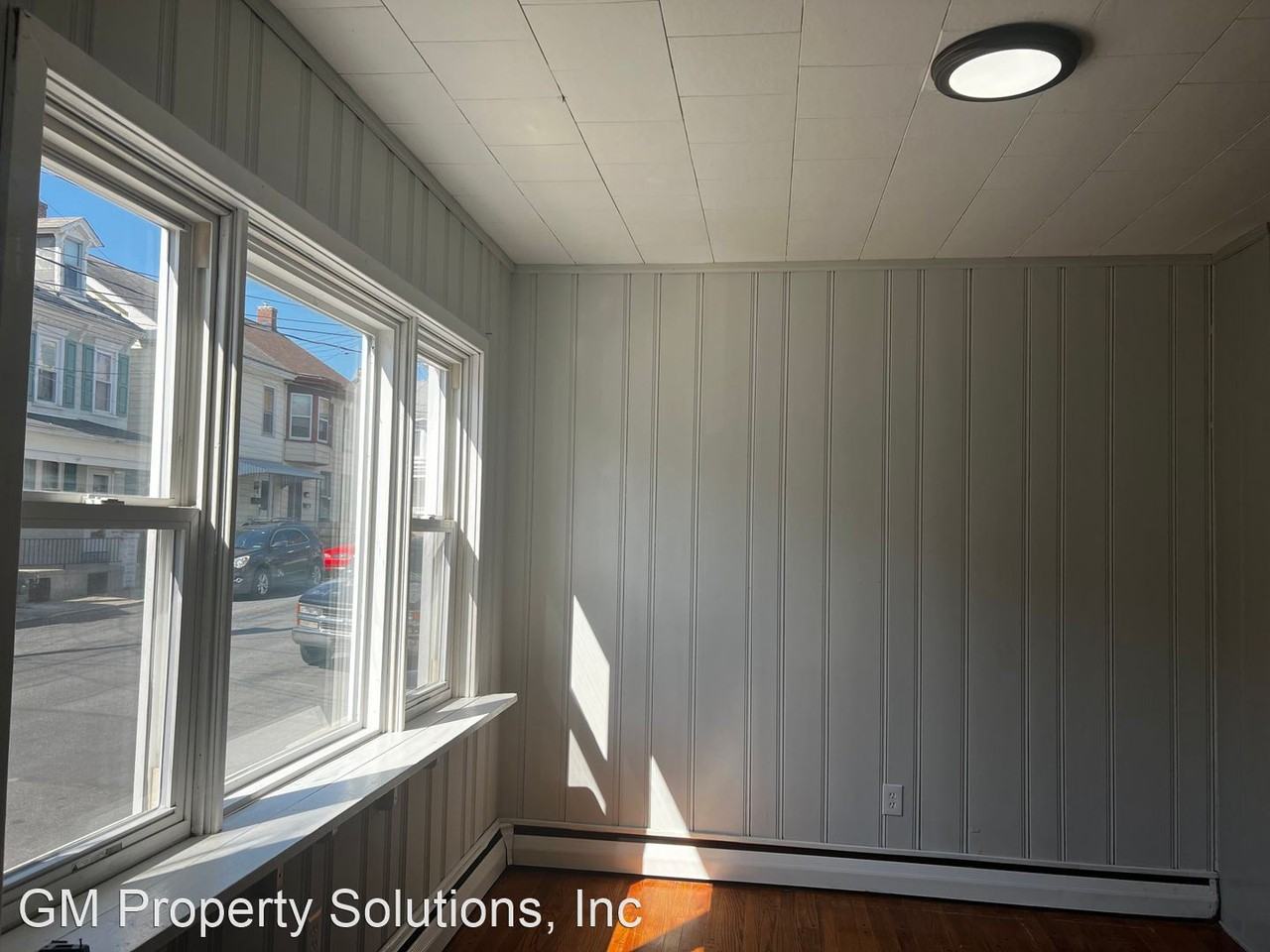 484 N 6th St - Photo 2 of 24