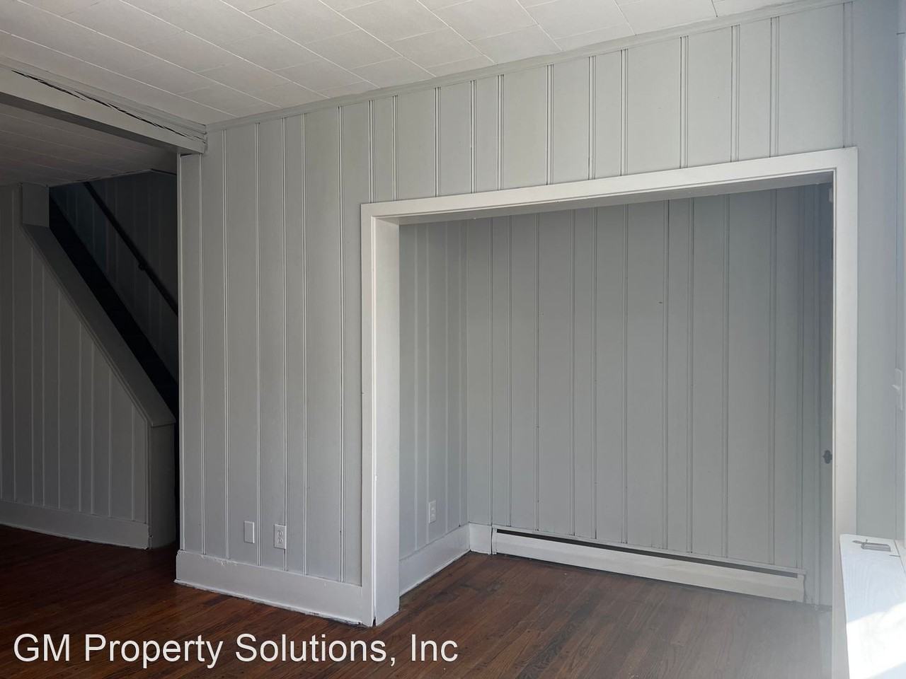 484 N 6th St - Photo 3 of 24