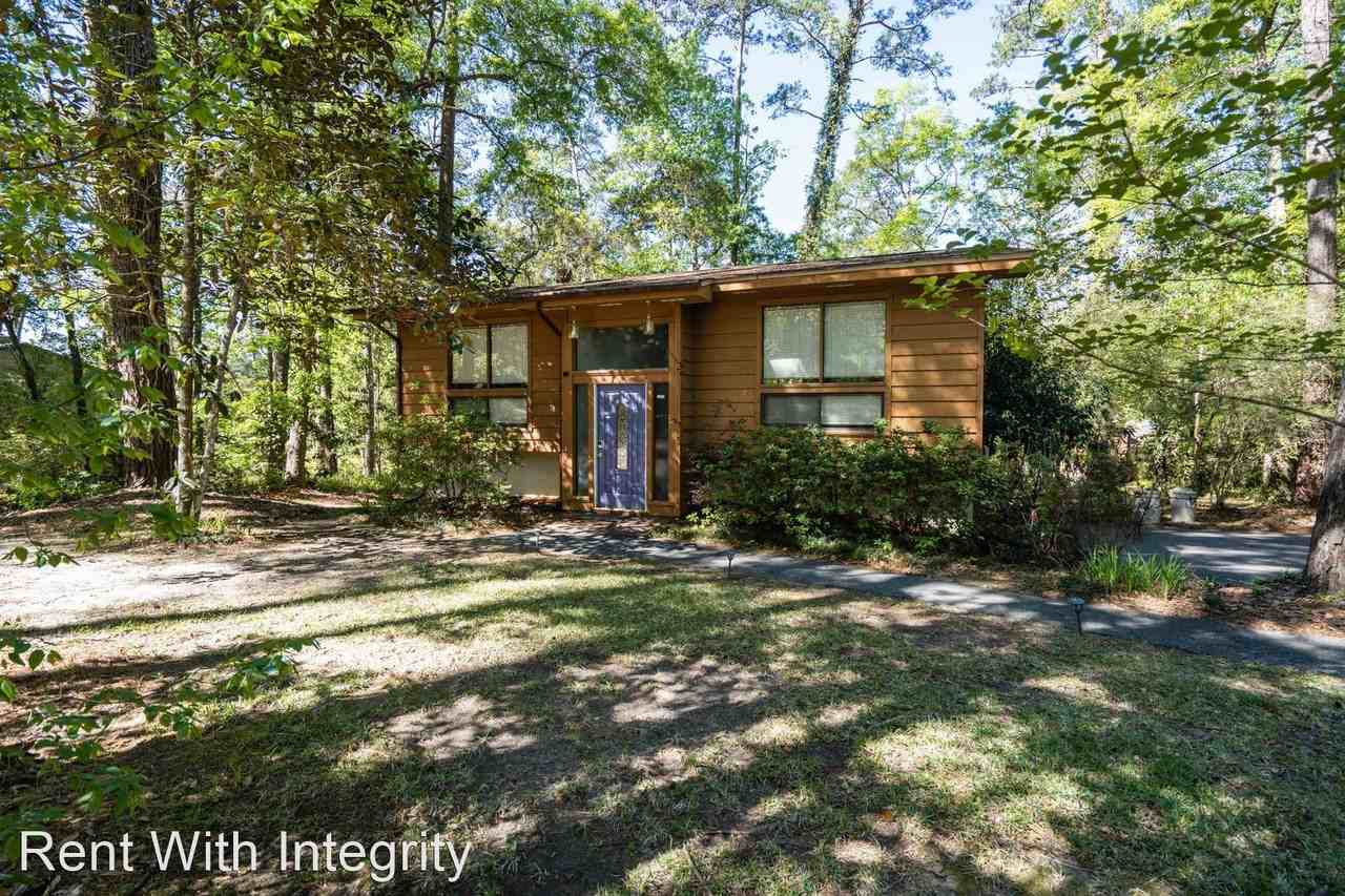 3322 Robinhood Rd - Photo 2 of 47