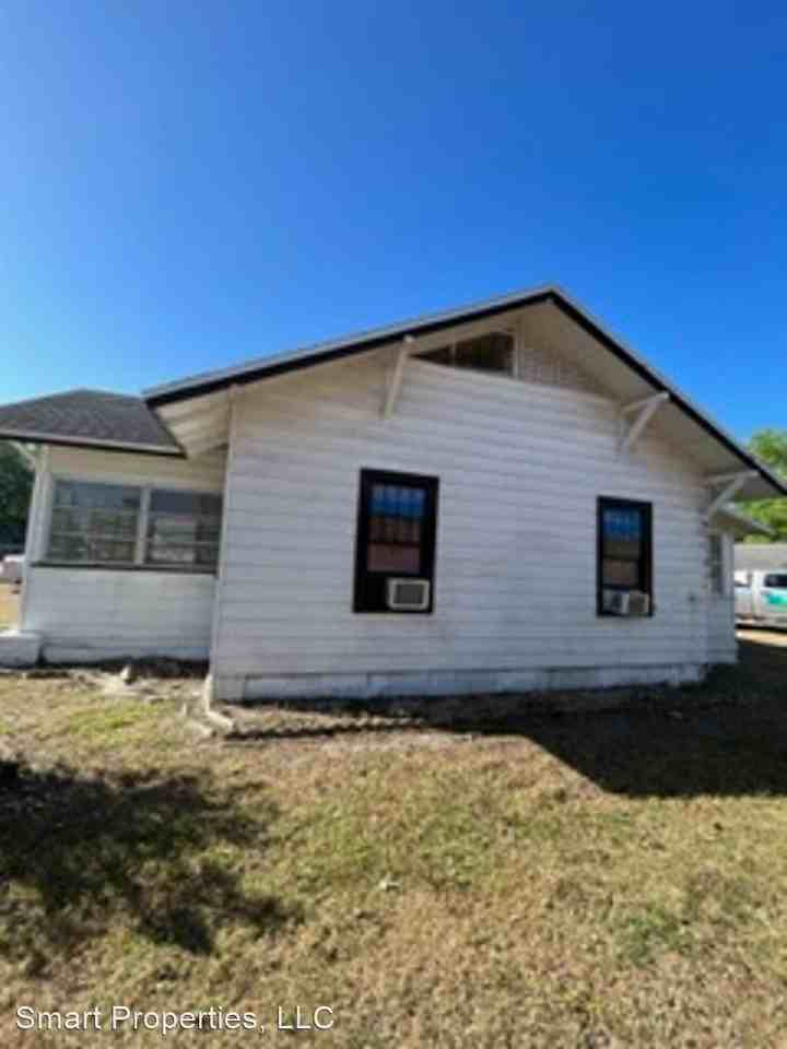 113 Bluefield Ave - Photo 2 of 11