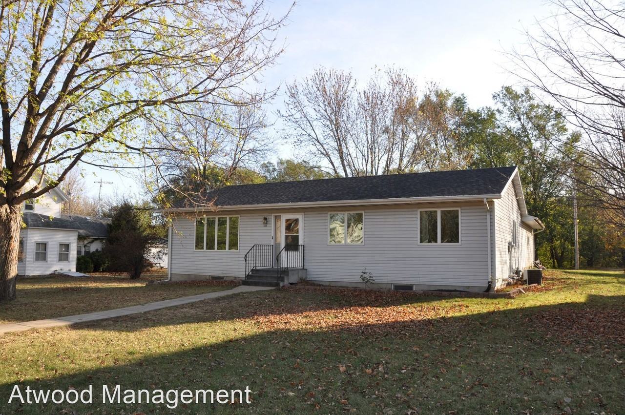 320 Rice St N - Photo 2 of 13