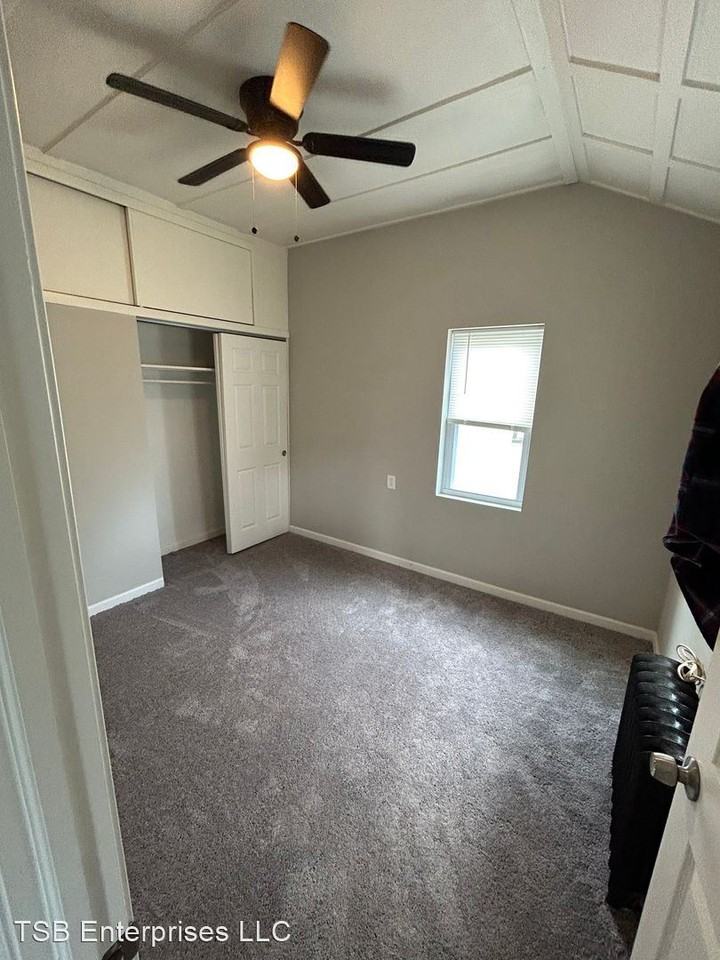 322 Mckinley St - Photo 2 of 13