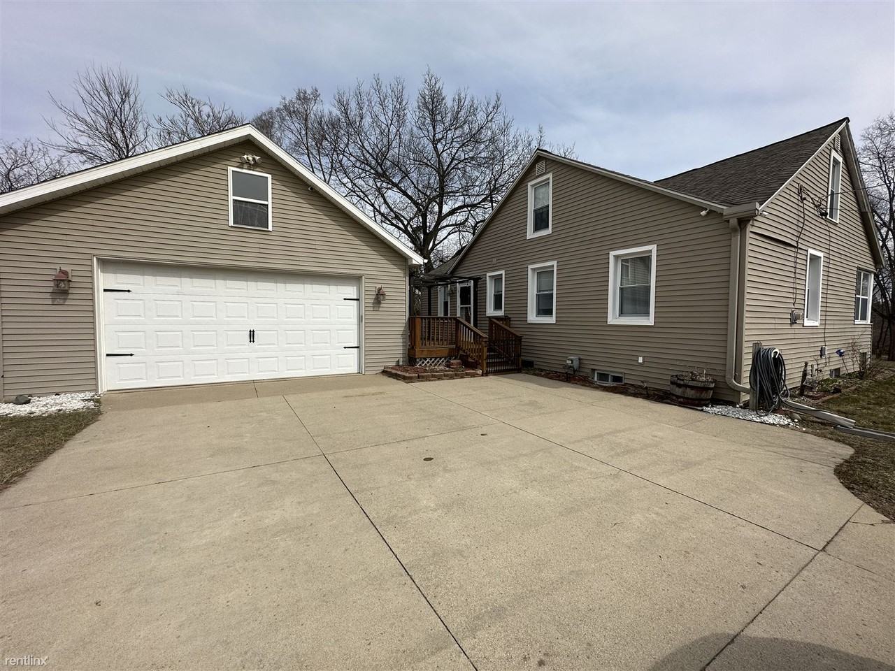 500 N Dettman Rd - Photo 3 of 24
