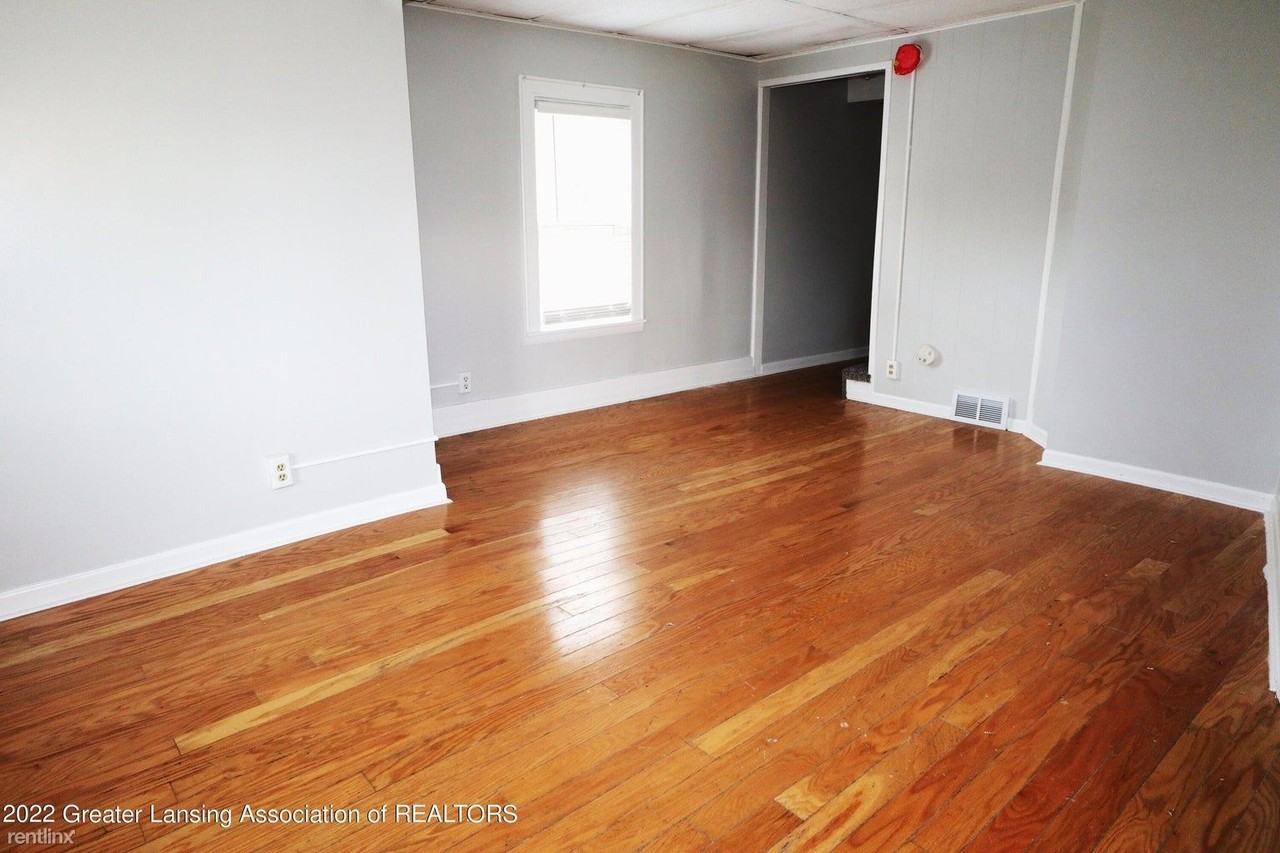 1318 Massachusetts Ave - Photo 3 of 21