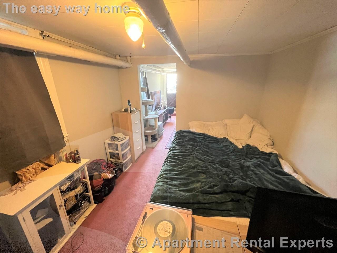29 Cameron Ave #B - Photo 6 of 16