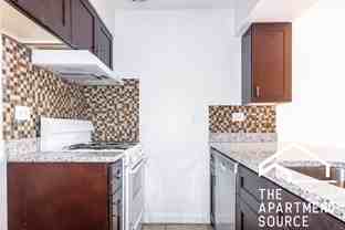 3710 N Pine Grove Ave #521 - Photo 1 of 1