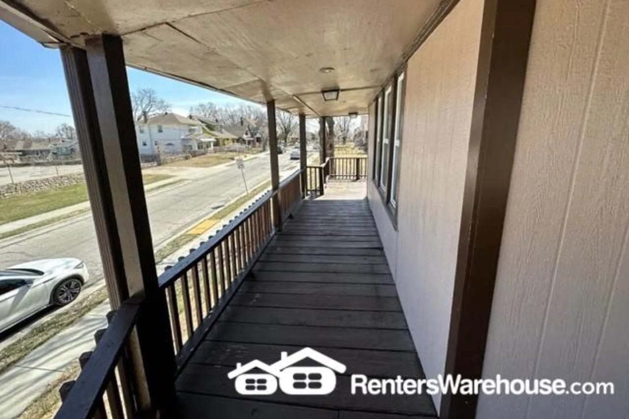 3419 E 35th St - Photo 2 of 25