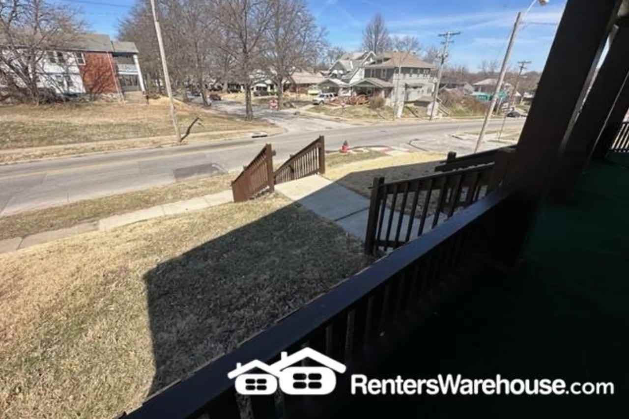 3419 E 35th St - Photo 3 of 25