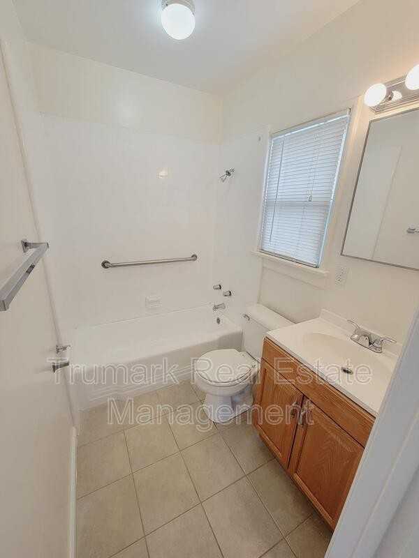 927 E Lexington Dr #A - Photo 6 of 14