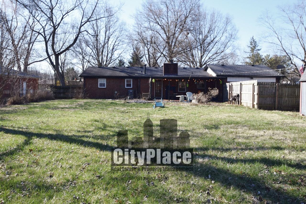 526 W 72nd St - Photo 3 of 20