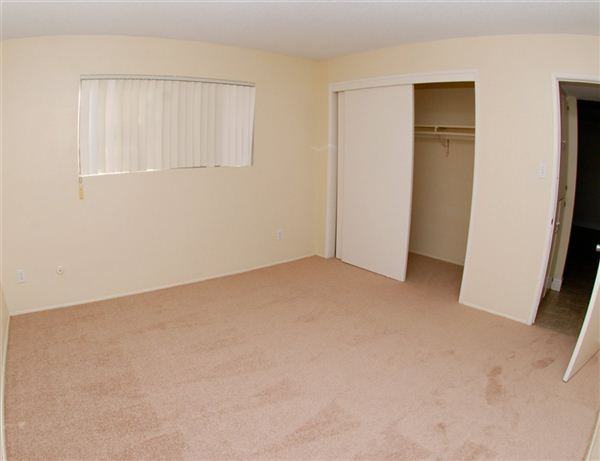 Venetian Apartments - Photo 2 of 5