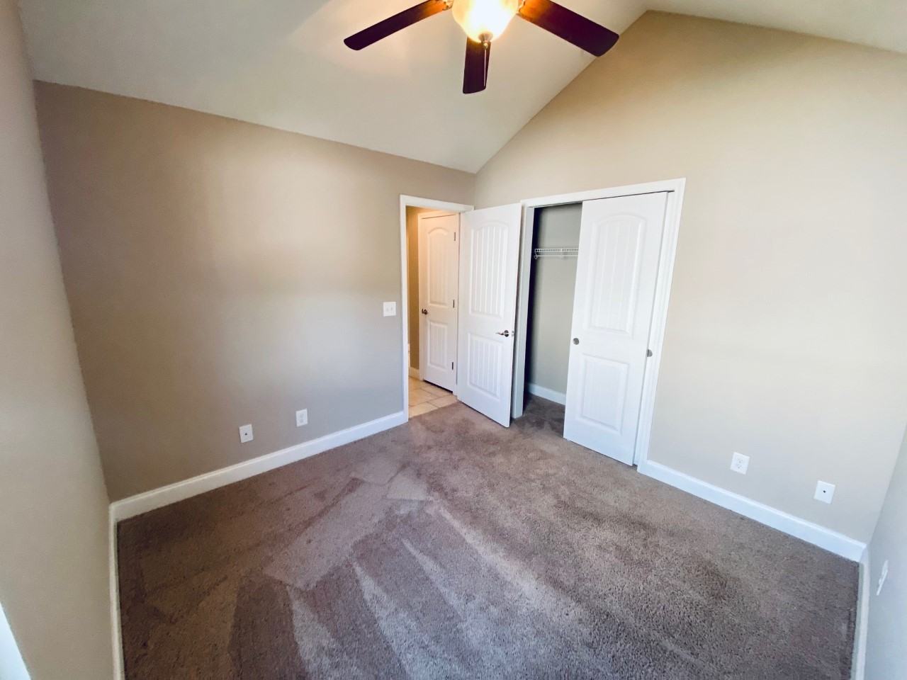 166 Leadoff Dr - Photo 6 of 32
