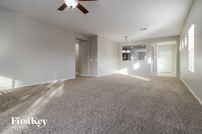 19363 W Woodlands Ave - Photo 3 of 15