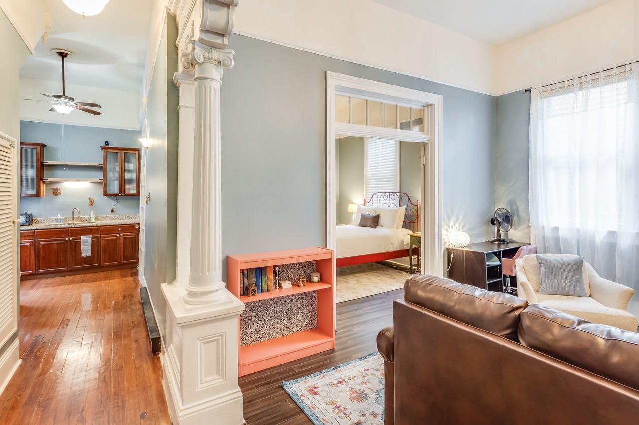 1614 Governor Nicholls St #1 - Photo 2 of 10