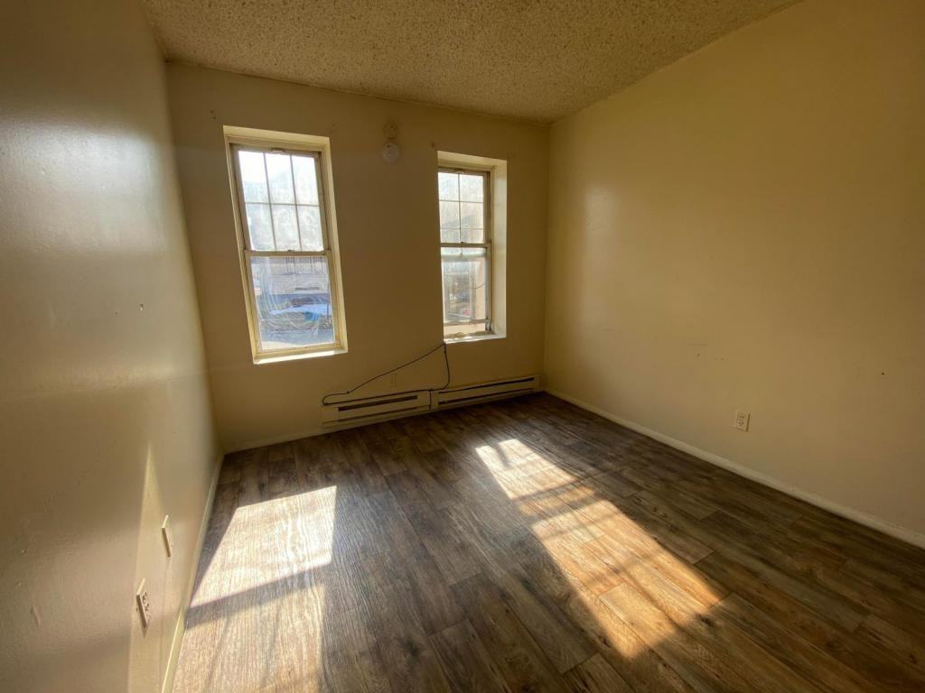 822 Oswego st Utica NY 13502, Apt 4 - Photo 3 of 9